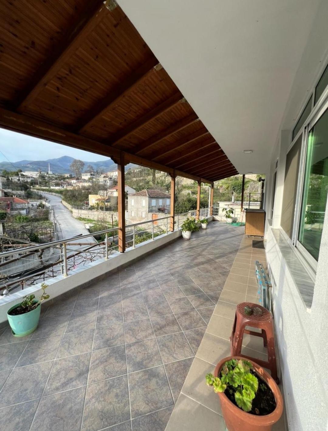 Shamet Apartment
